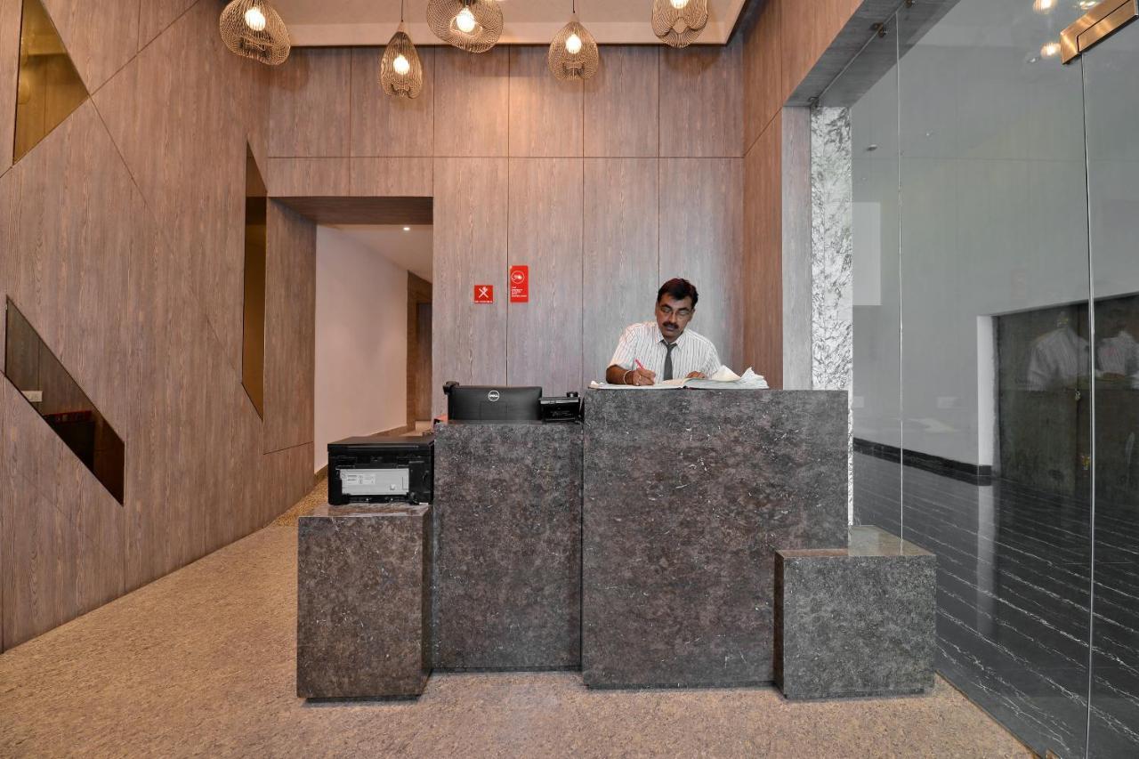 加尔各答 Vaccinated Staff - Capital O 7899 Casa酒店 外观 照片